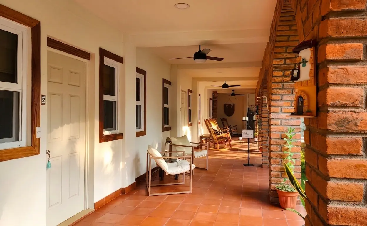 Garden suite corner